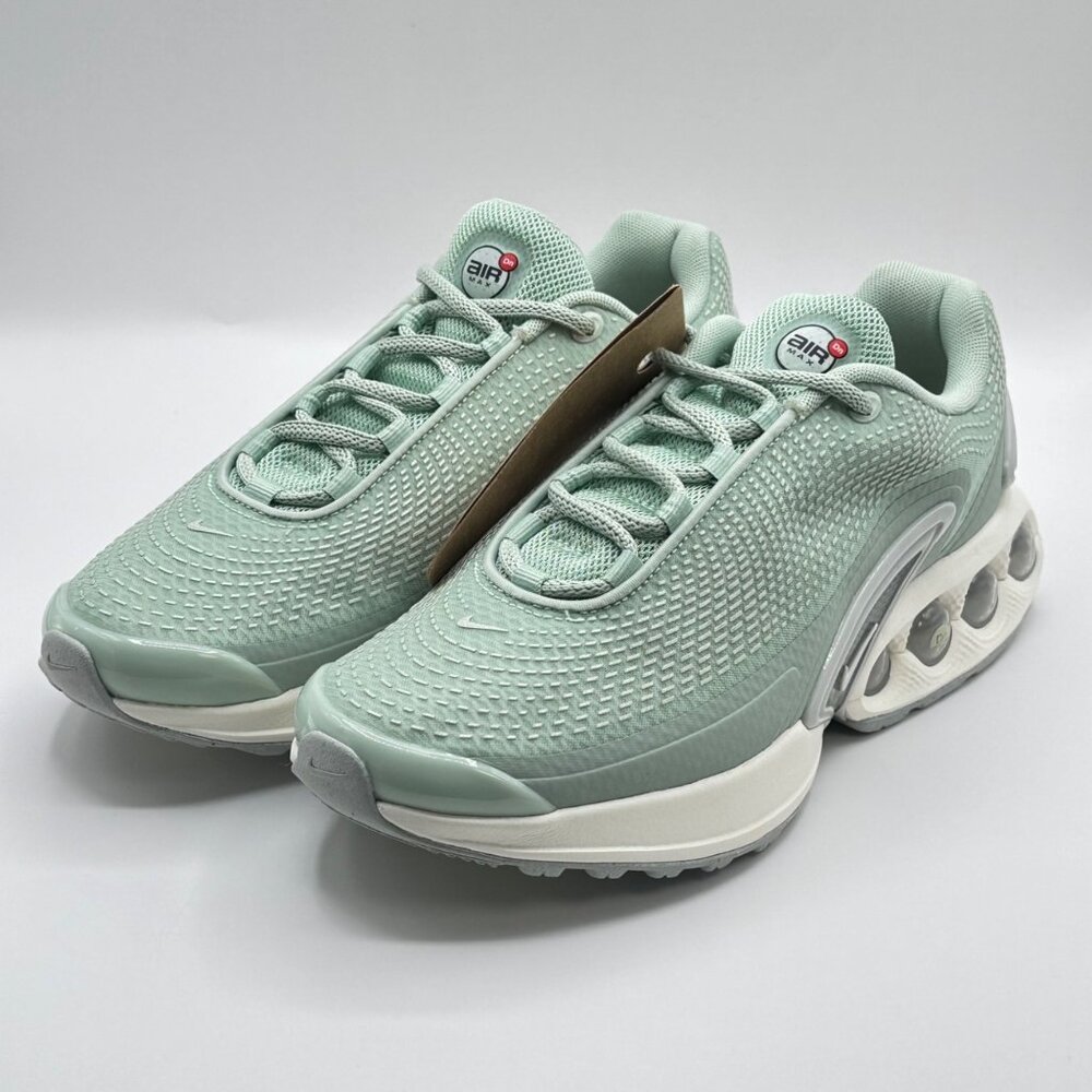 Women's Nike Air Max DN SE Sneakers Seafoam Mint Green HJ9636-001 Multi Sz NEW - Picture 3 of 13